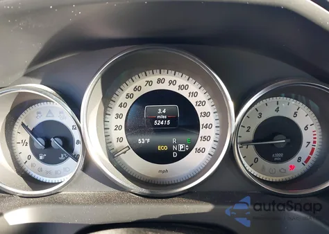 2014 Mercedes-Benz E 350 z USA, uszkodzony, nr VIN WDDHF5KB5EB030464